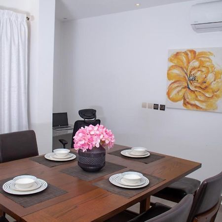 Luxury Suites Chester One Dakar Kültér fotó