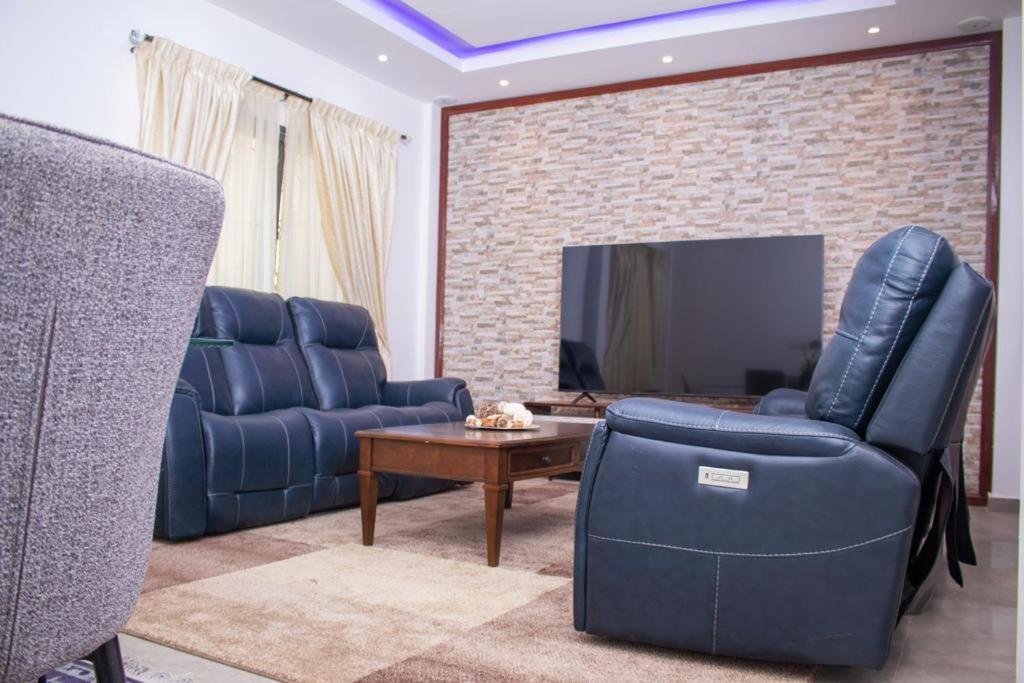 Luxury Suites Chester One Dakar Kültér fotó