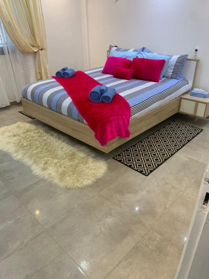 Luxury Suites Chester One Dakar Kültér fotó