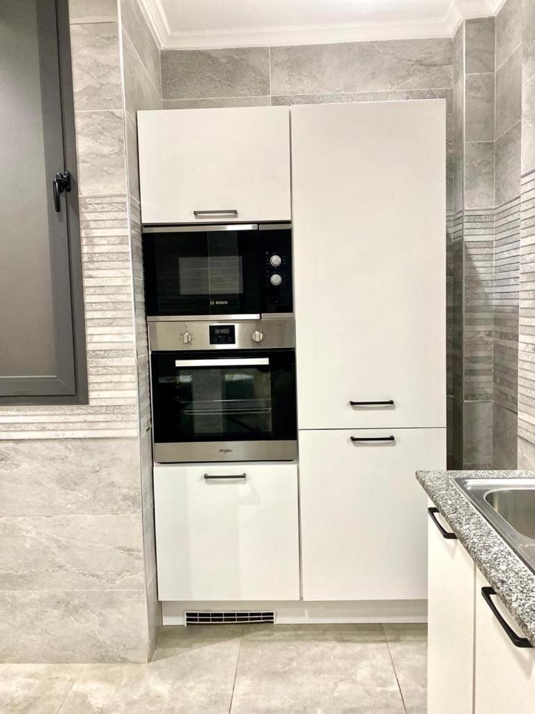 Luxury Suites Chester One Dakar Kültér fotó