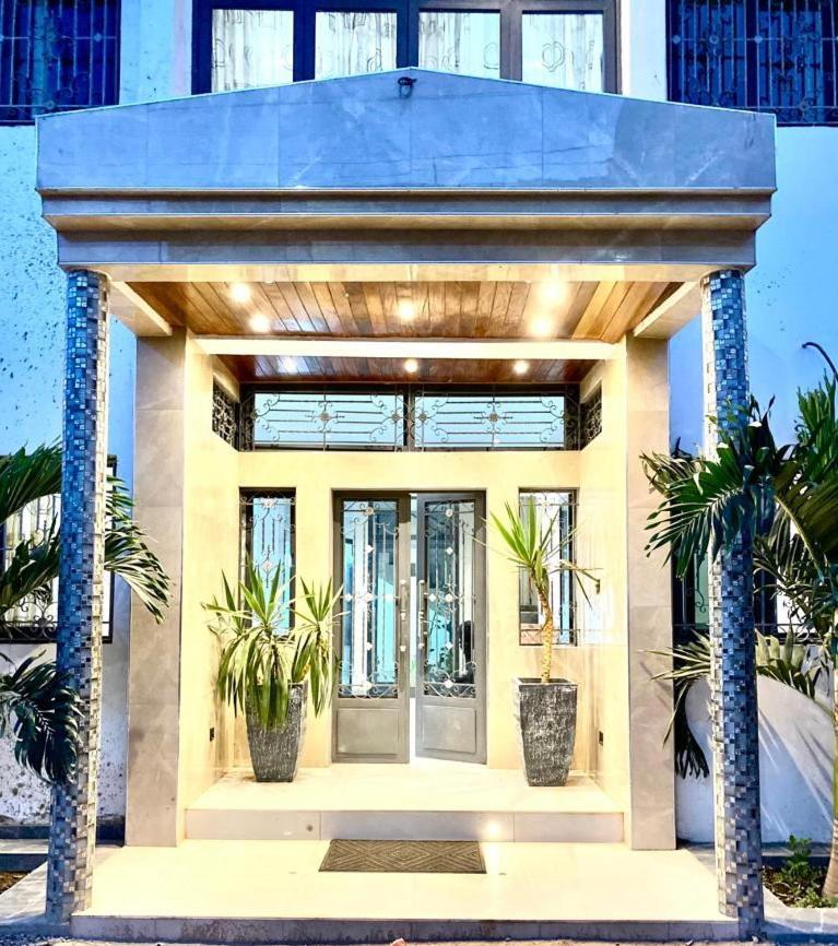 Luxury Suites Chester One Dakar Kültér fotó